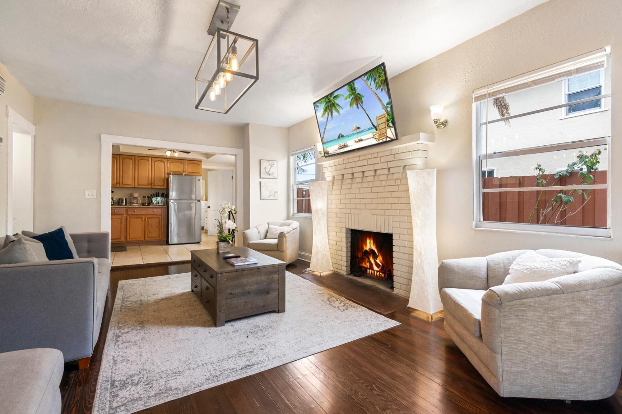 Chic Downtown Vacation Home And Guest Home West Palm Beach Ngoại thất bức ảnh