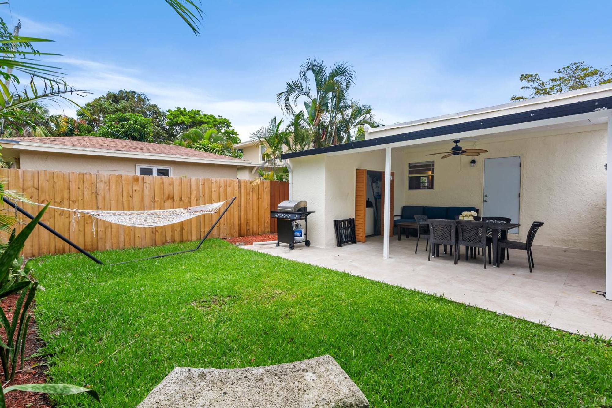 Chic Downtown Vacation Home And Guest Home West Palm Beach Ngoại thất bức ảnh