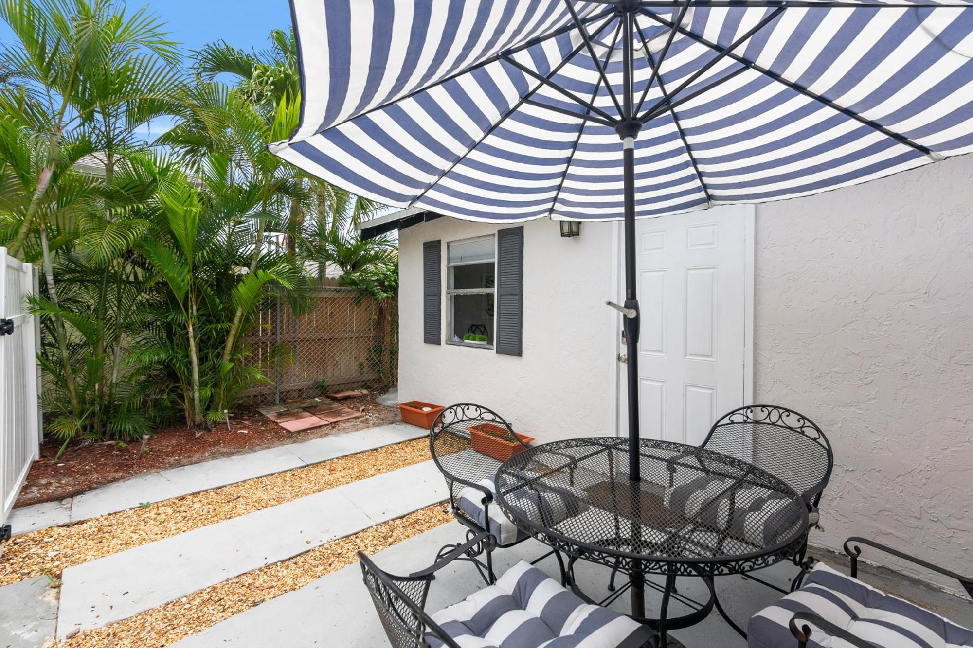 Chic Downtown Vacation Home And Guest Home West Palm Beach Ngoại thất bức ảnh